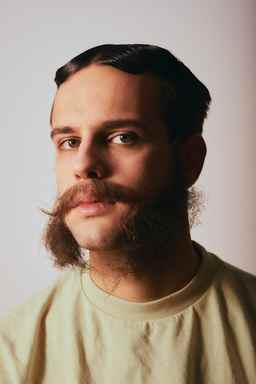 Paul Fontheim with a fake beard at the Otto-Falckenberg-Schule
